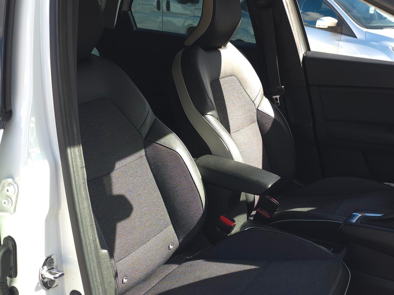 Renault Captur Blue dCi 115 CV EDC Initiale Paris