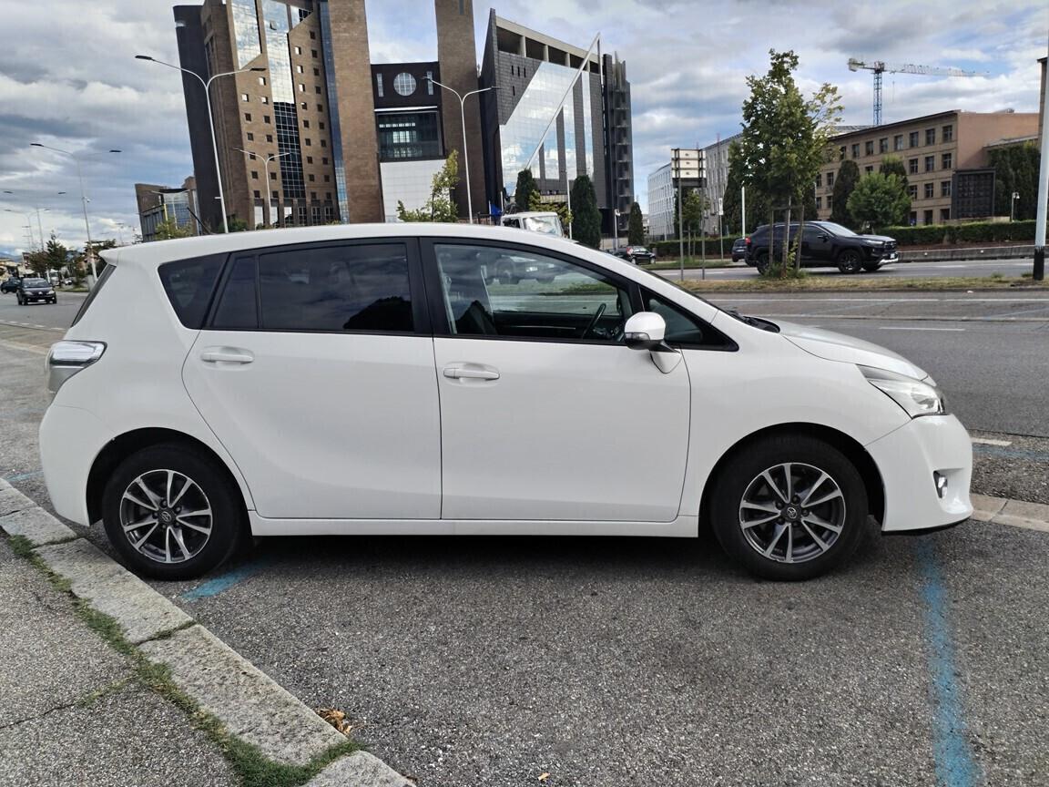 Toyota Verso 1.6 7 posti benzina 56000km