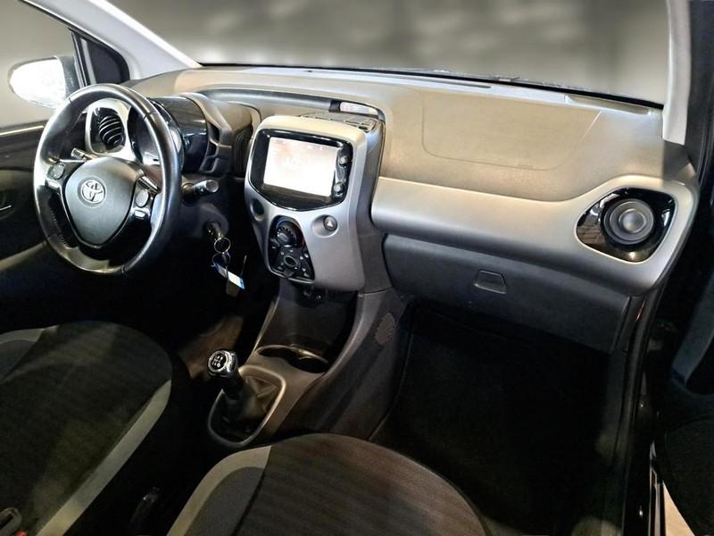 TOYOTA AYGO 1.0 VVT-i x-business 5 PORTE