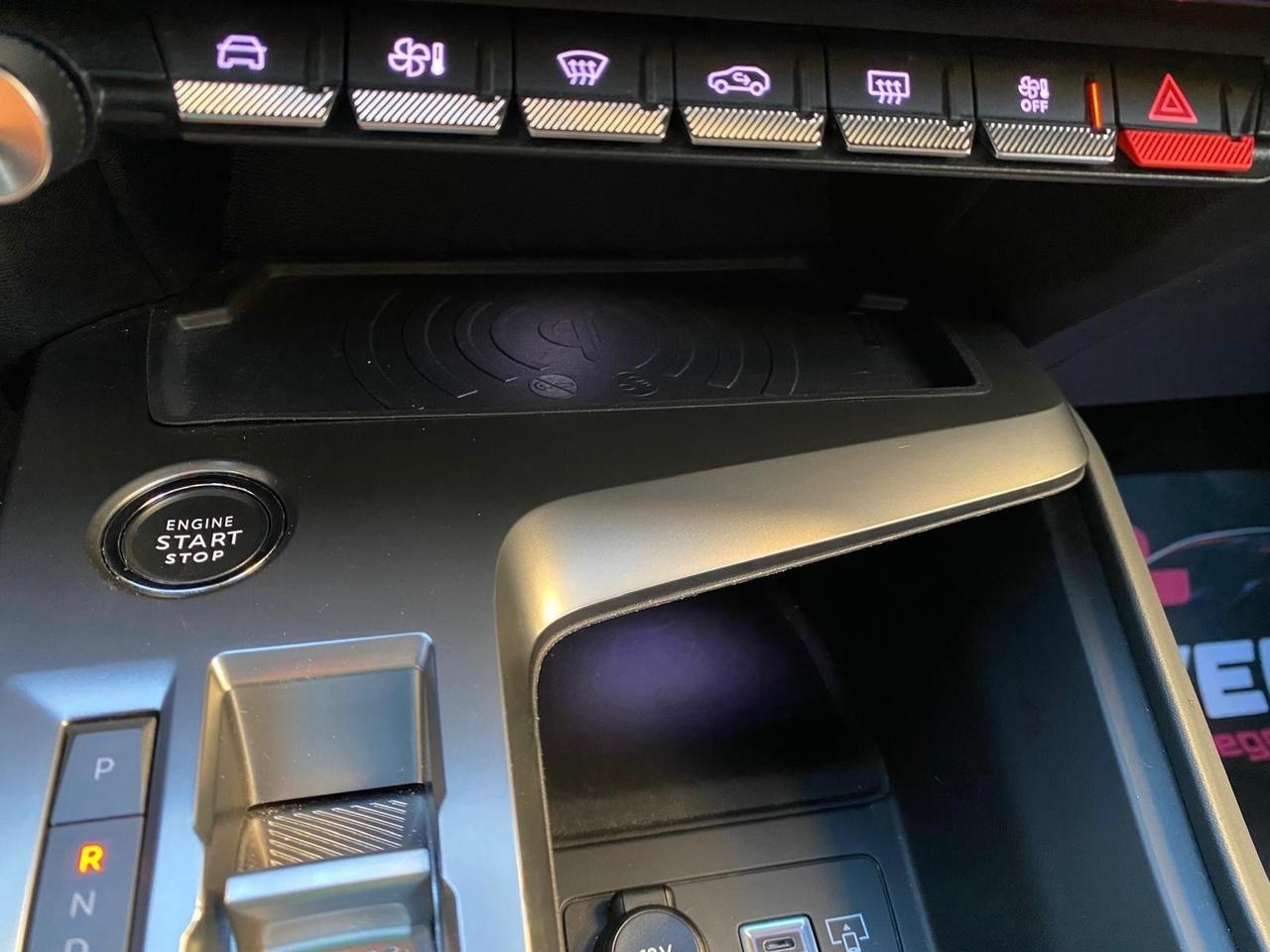 PEUGEOT NEW 308 ALLURE 1.5 130CV NAVY Led CAM 2023