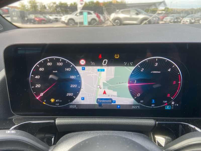 Mercedes-Benz GLA 180 d AMG Line Premium AuTo