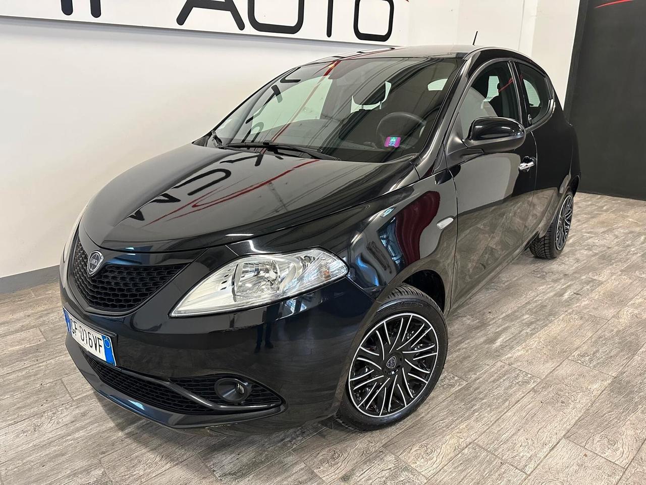Lancia Ypsilon 1.0 FireFly 5 porte S&S Hybrid Maryne