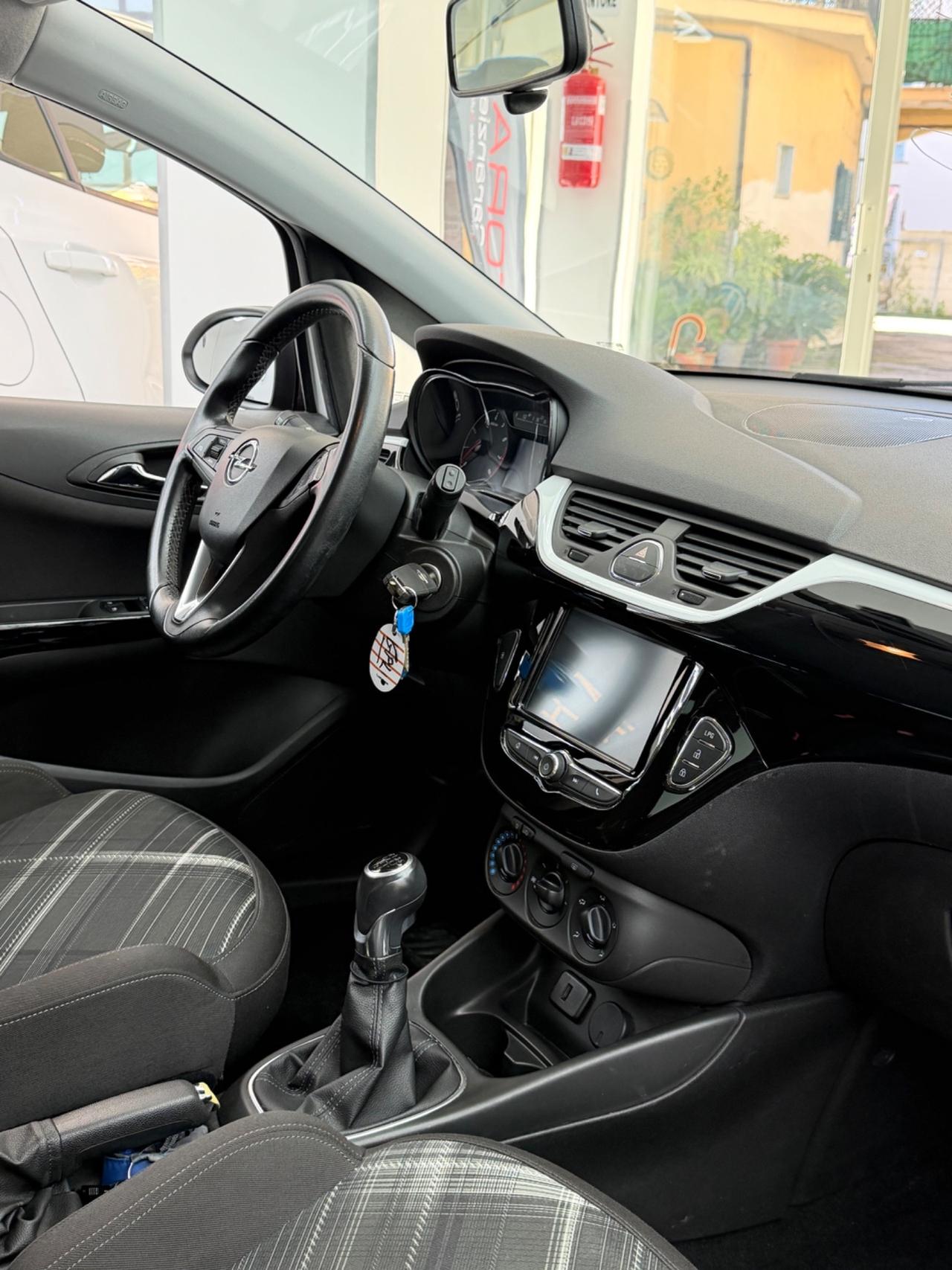 Opel Corsa 1.4 90CV GPL Tech 5 porte b-Color