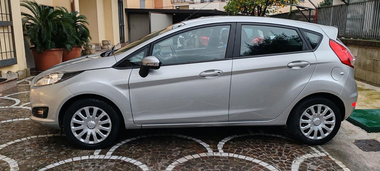 Ford Fiesta 1.5 TDCi 75CV 5 porte Business