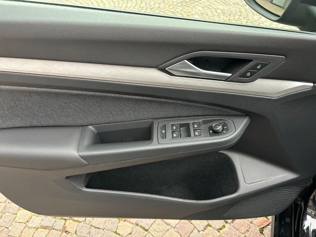 VOLKSWAGEN Golf Variant 2.0 TDI SCR Life