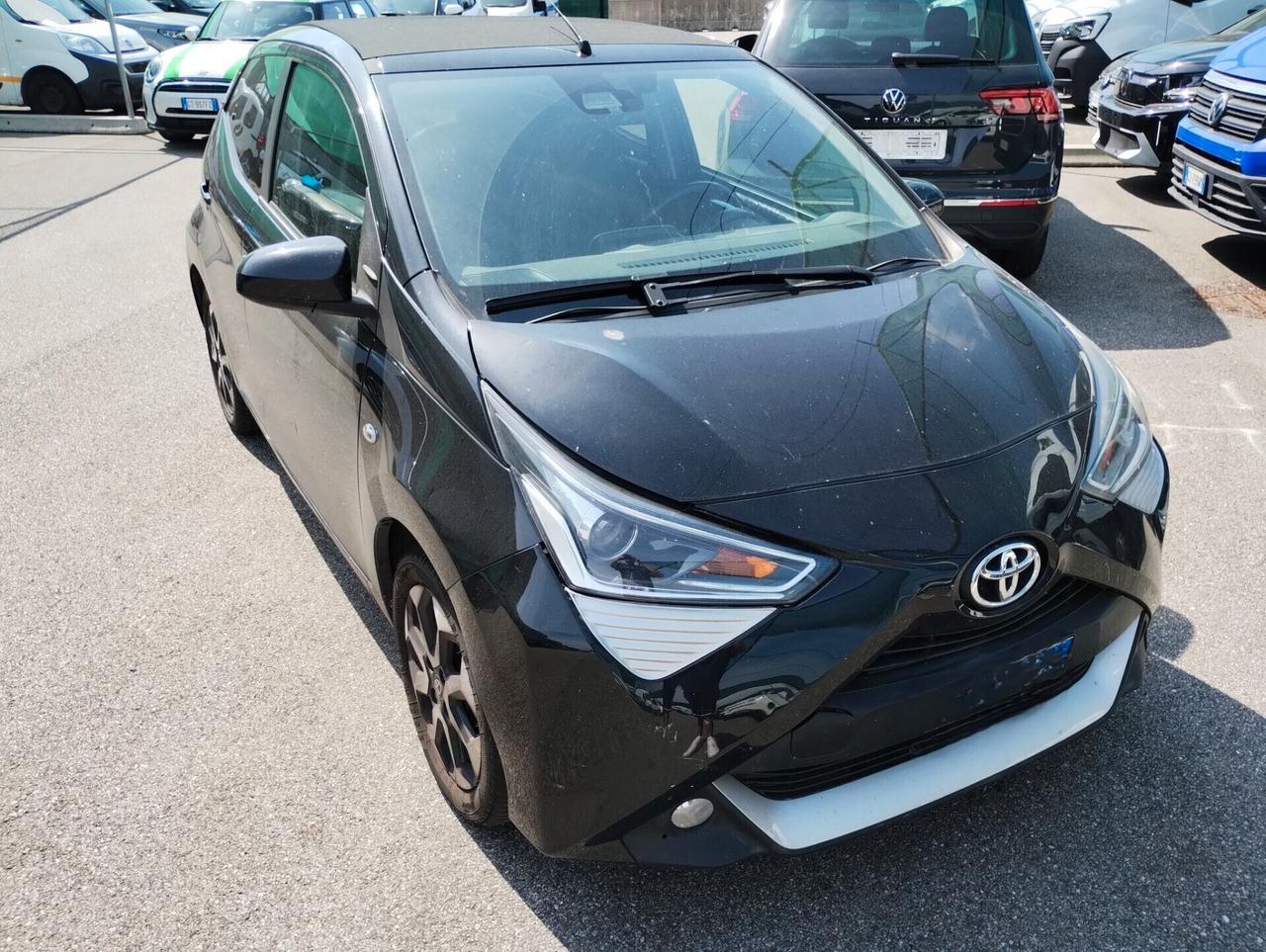Toyota Aygo Connect 1.0 VVT-i 72 CV 5 porte x-wave MMT/ NEOPATENTATI