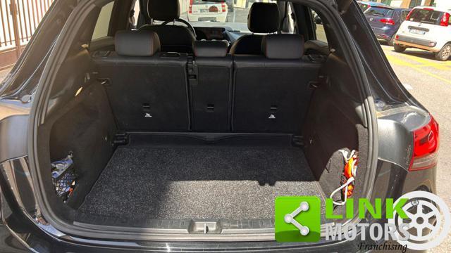MERCEDES-BENZ GLA 200 d Automatic 4Matic Premium AMG