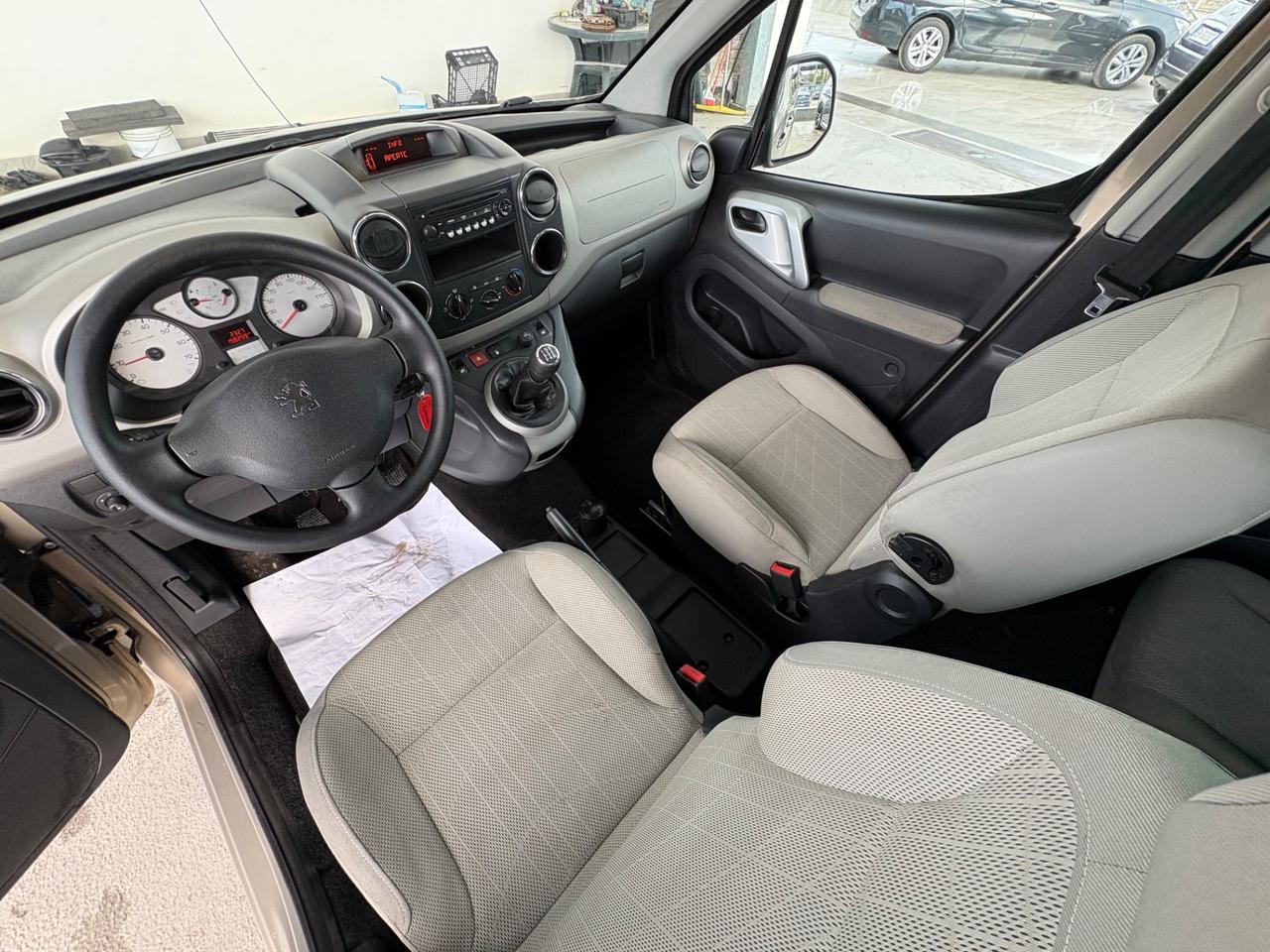 Peugeot Partner Tepee 1.6 HDi 92CV Premium