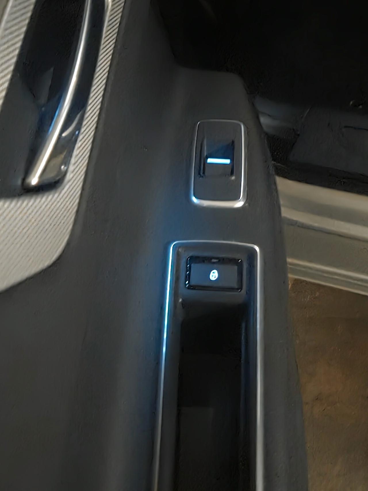 Jaguar XF 2.0 D 180 CV aut. Portfolio