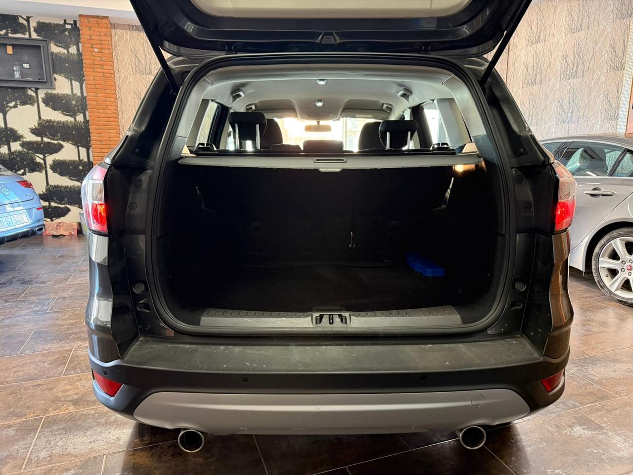 Ford Kuga 2.0 TDCI 120 CV S&S 2WD Business