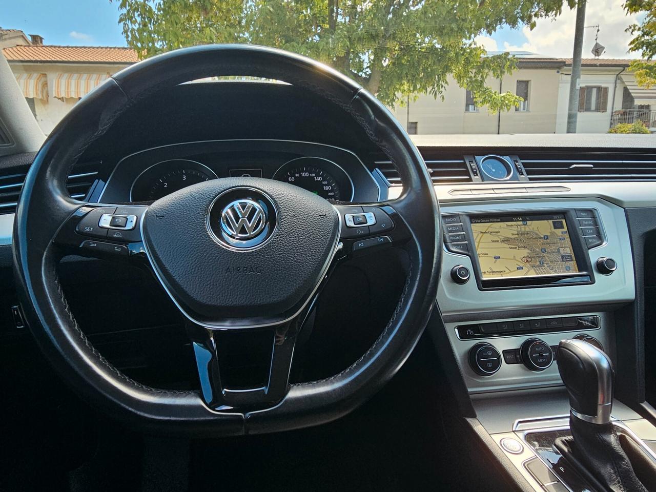 Volkswagen Passat Station Wagon 2.0 TDI 150 cv EURO 6 Dsg Comfortline Ok Permute / Navigatore