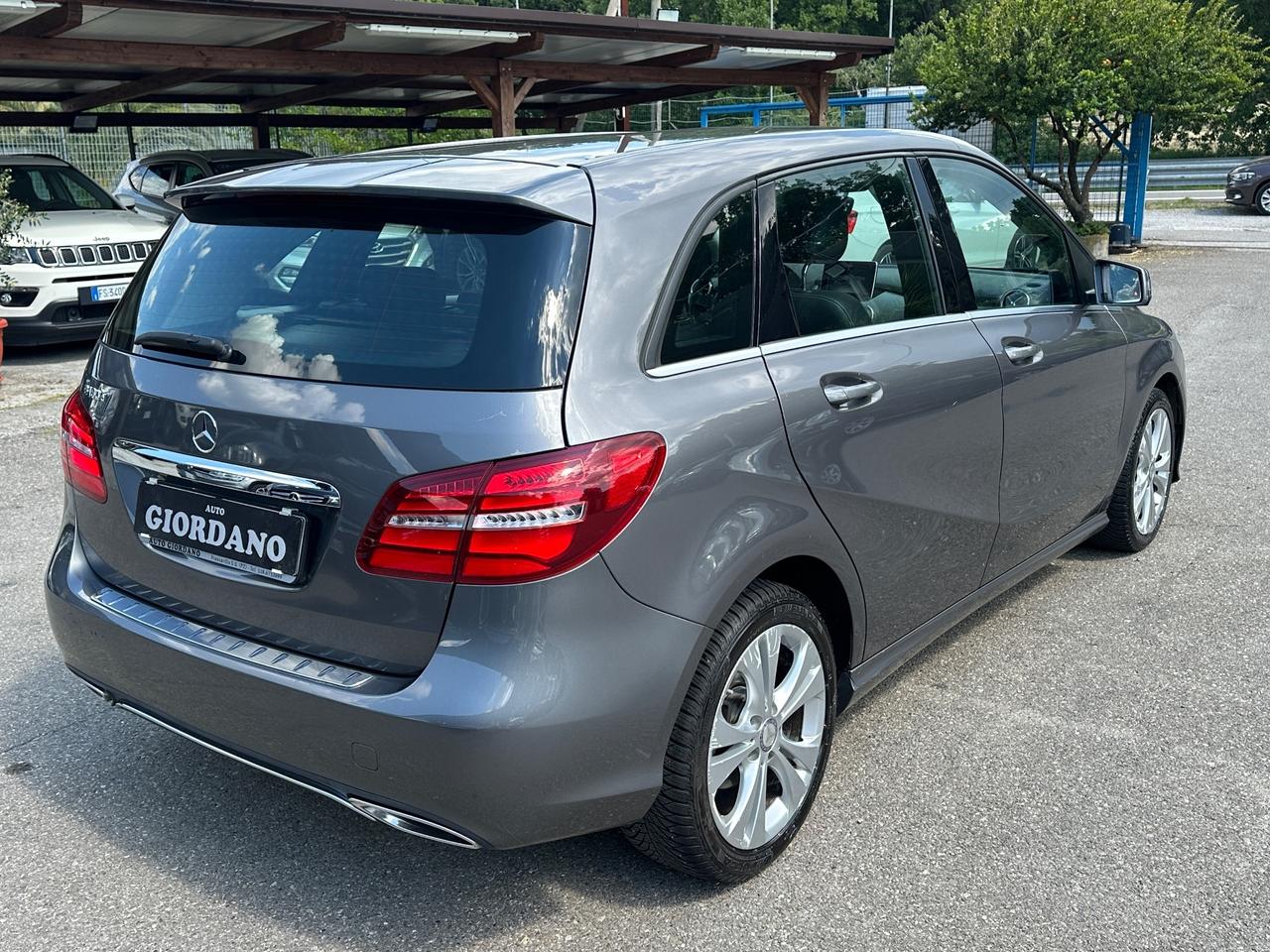 Mercedes-benz B 180 d Premium