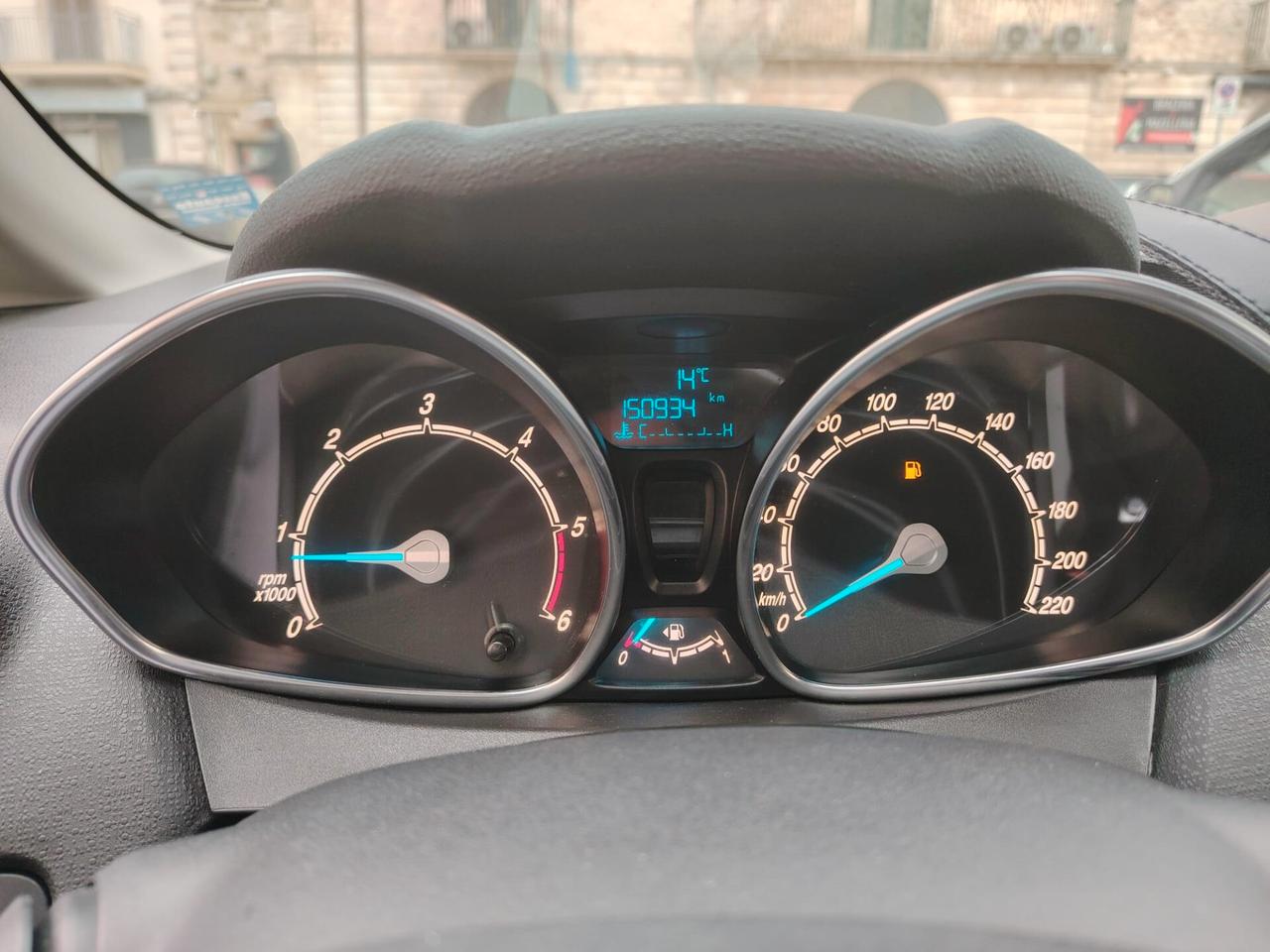 Ford Fiesta 1.5 TDCi 75CV 5 porte Titanium