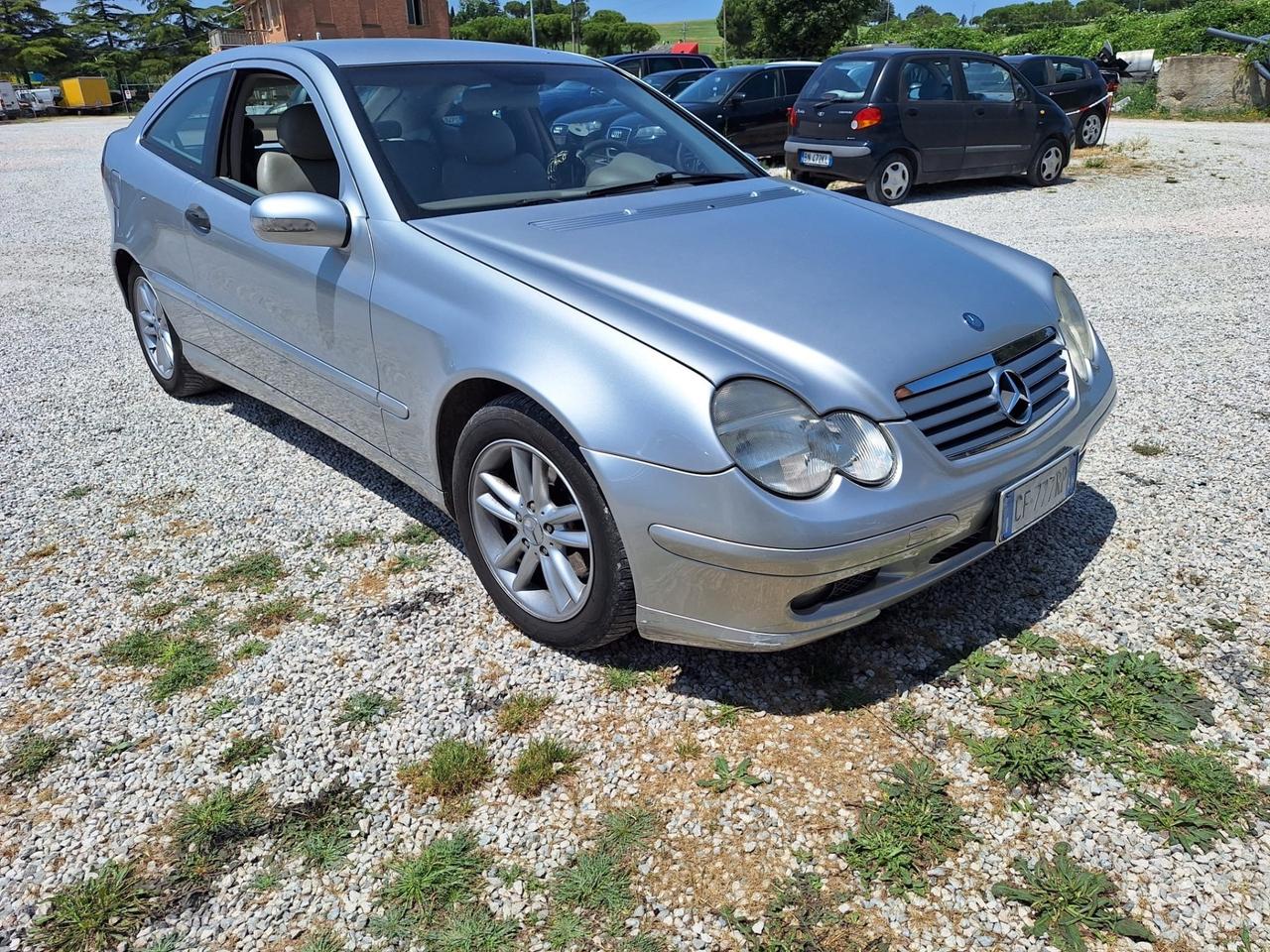 MERCEDES CLASSE C 220 DISEL SPORT COUPE 2004