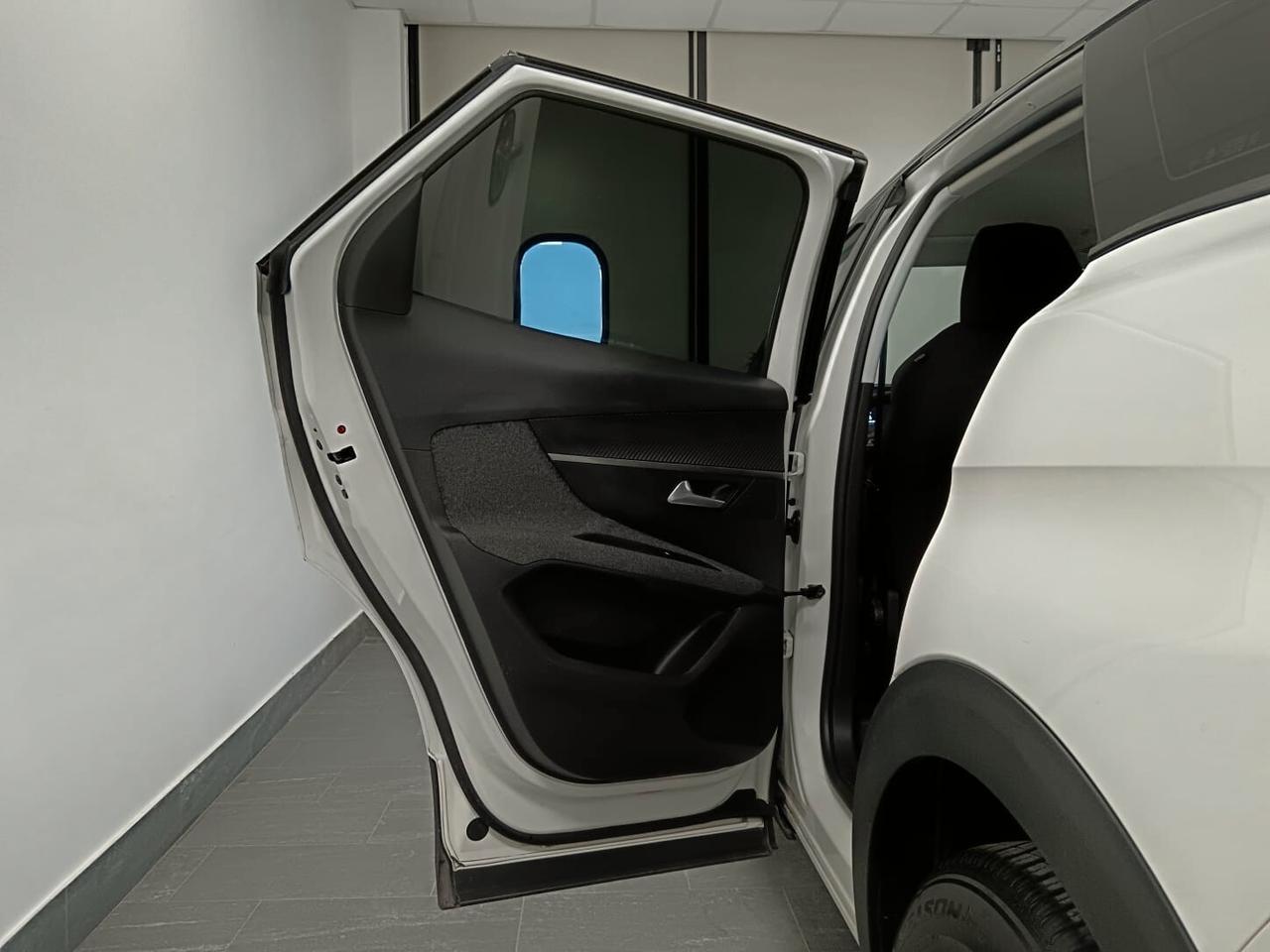 Peugeot 3008 BlueHDi 120 S&S Access