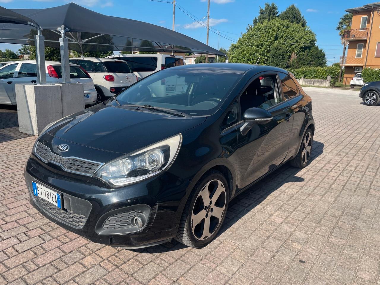 Kia Rio 1.4 CRDi 3p. Cool