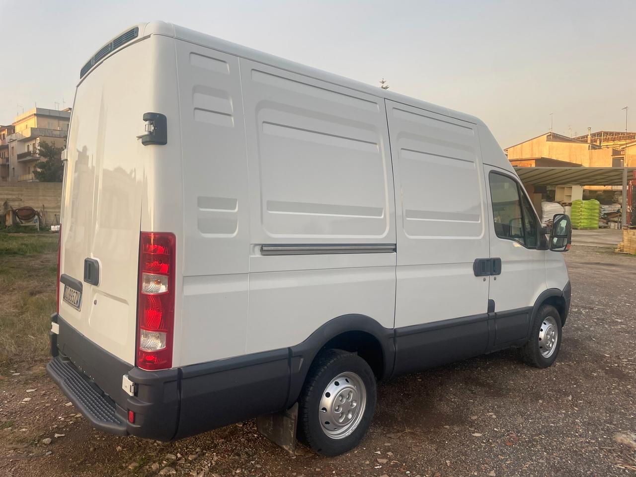 IVECO DAILY 35SE4 FURGONE FURGONATO BIANCO