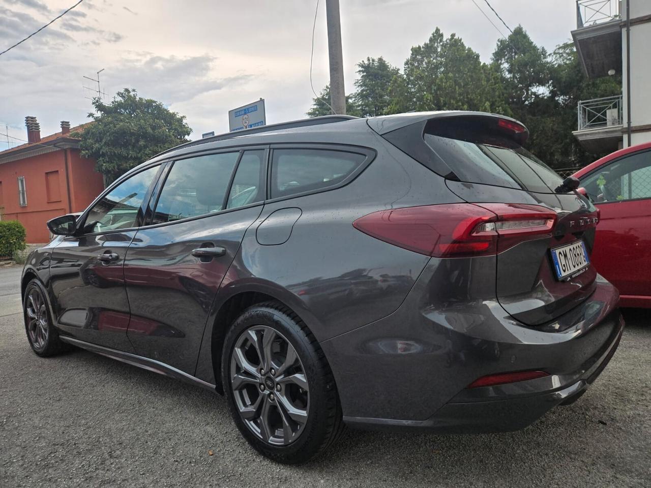 FORD FOCUS SW 1.0 ST-LINE EDITION 125 cv HYBRID IVA DETRAIBILE -PROMO LUGLIO GA FIN&SAFE-