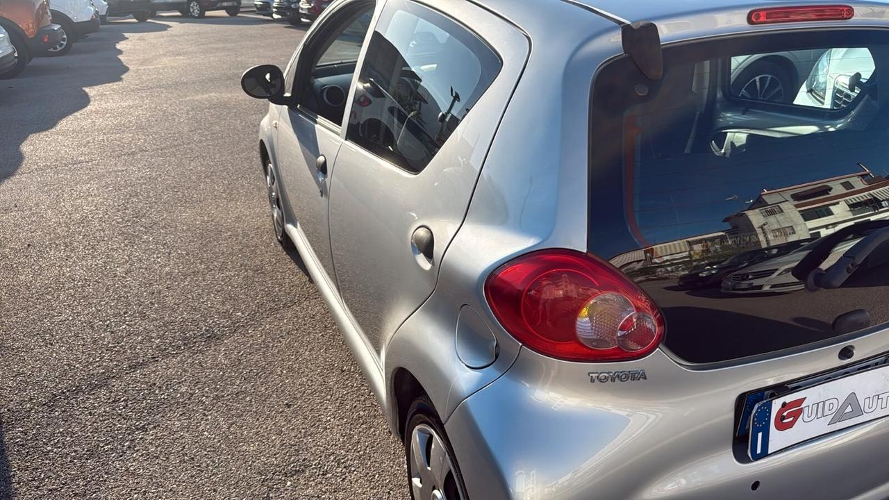 Toyota Aygo 1.0 12V VVT-i 5 porte