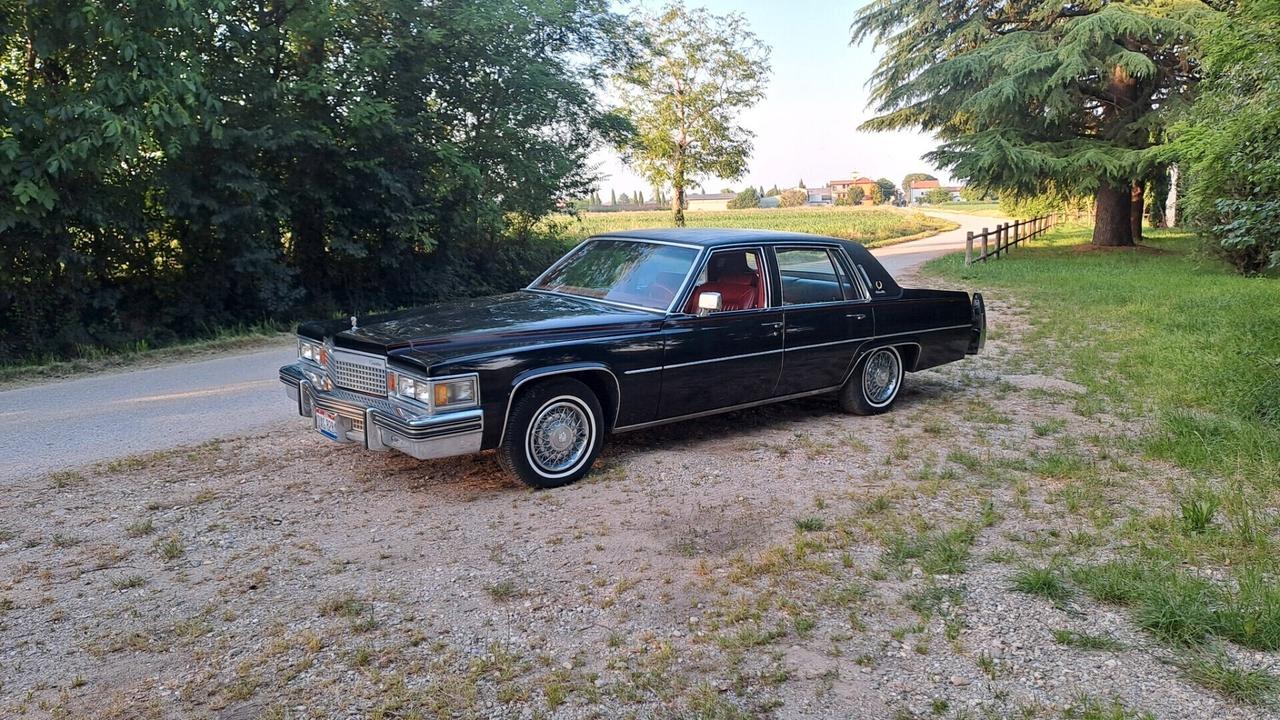 Cadillac Deville de ville PREZZO OFF-E-R-TA