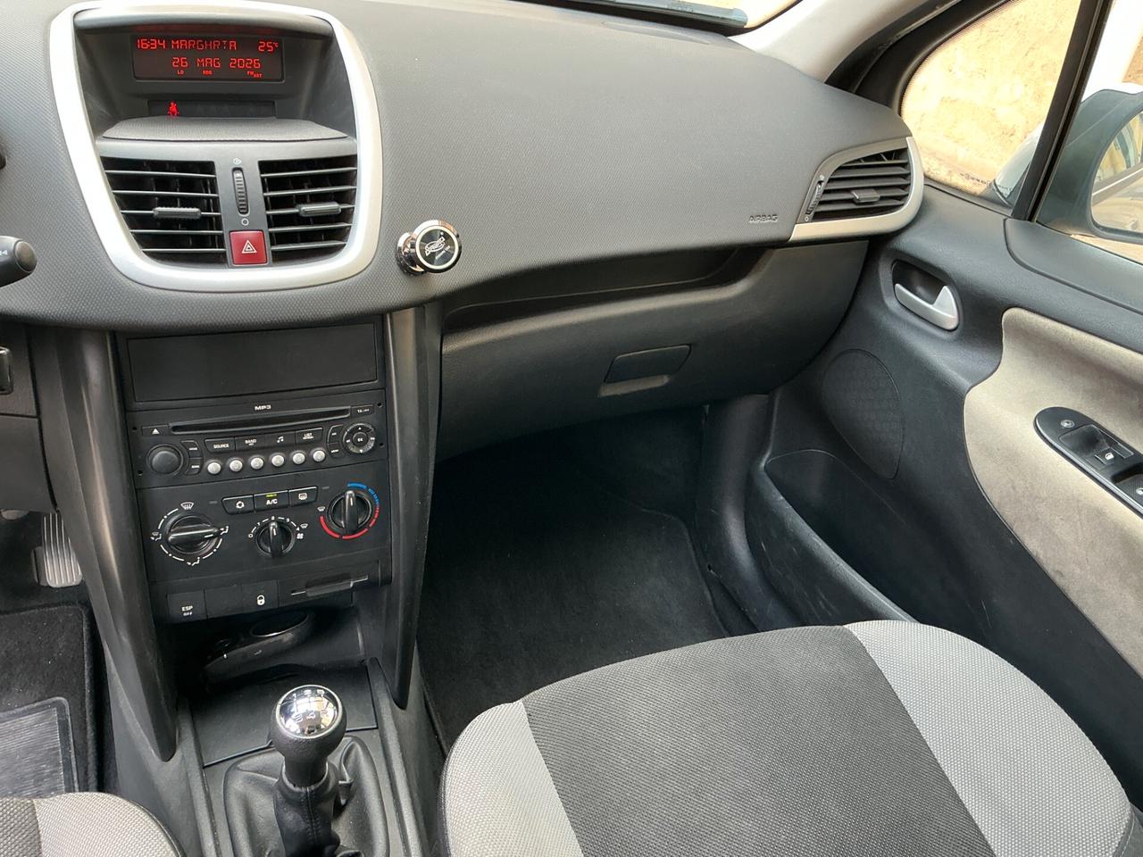 Peugeot 207 1.4 HDi 70CV 5p. ONE Line
