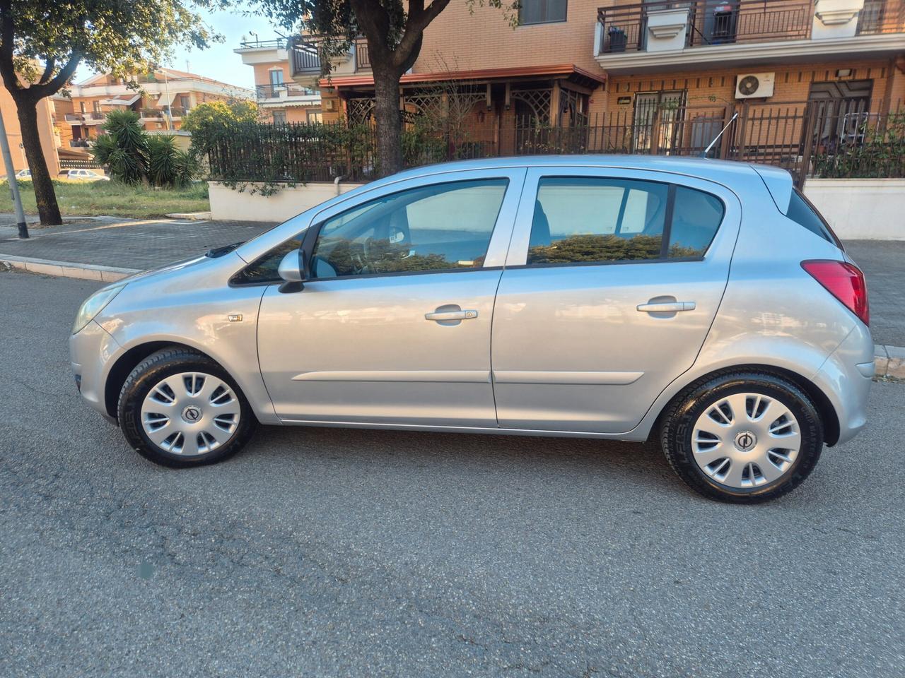 Opel Corsa 1.2 5 porte Enjoy anno 07