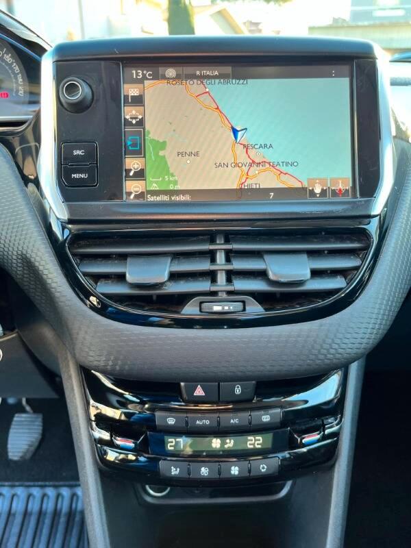 Peugeot 2008 1.6 bluehdi Black Matt 100cv