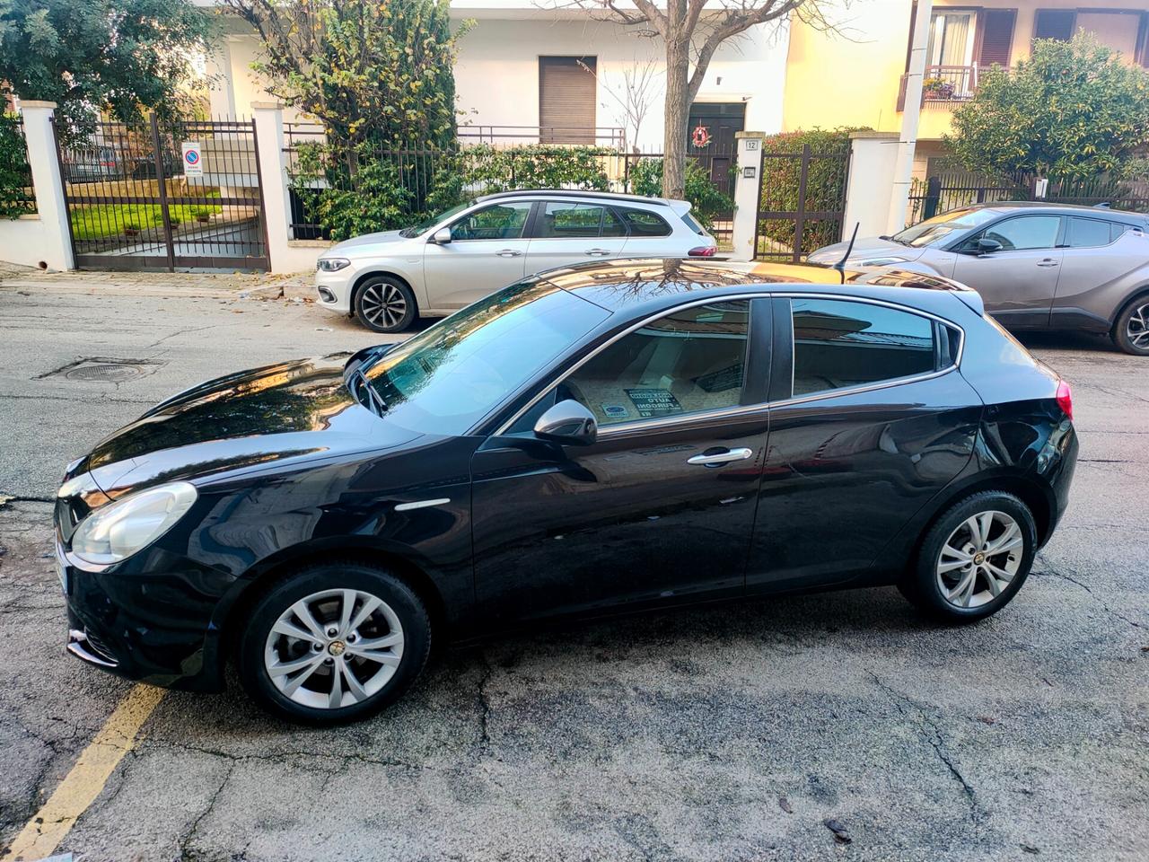 Alfa Romeo Giulietta 1.6 JTDm-2 105 CV Distinctive