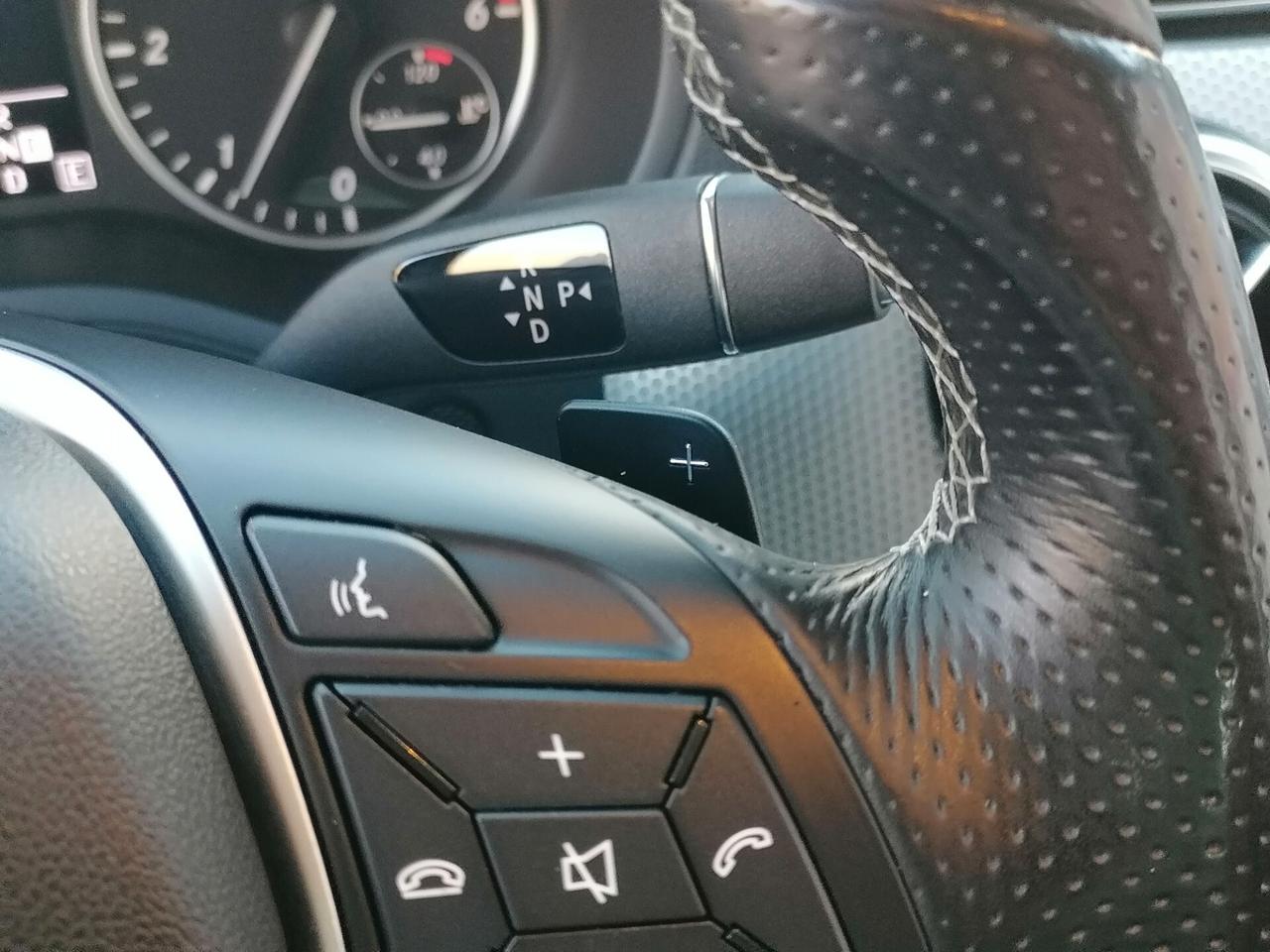Mercedes B 200 CDI Autom Premium NAVI PELLE - 2012
