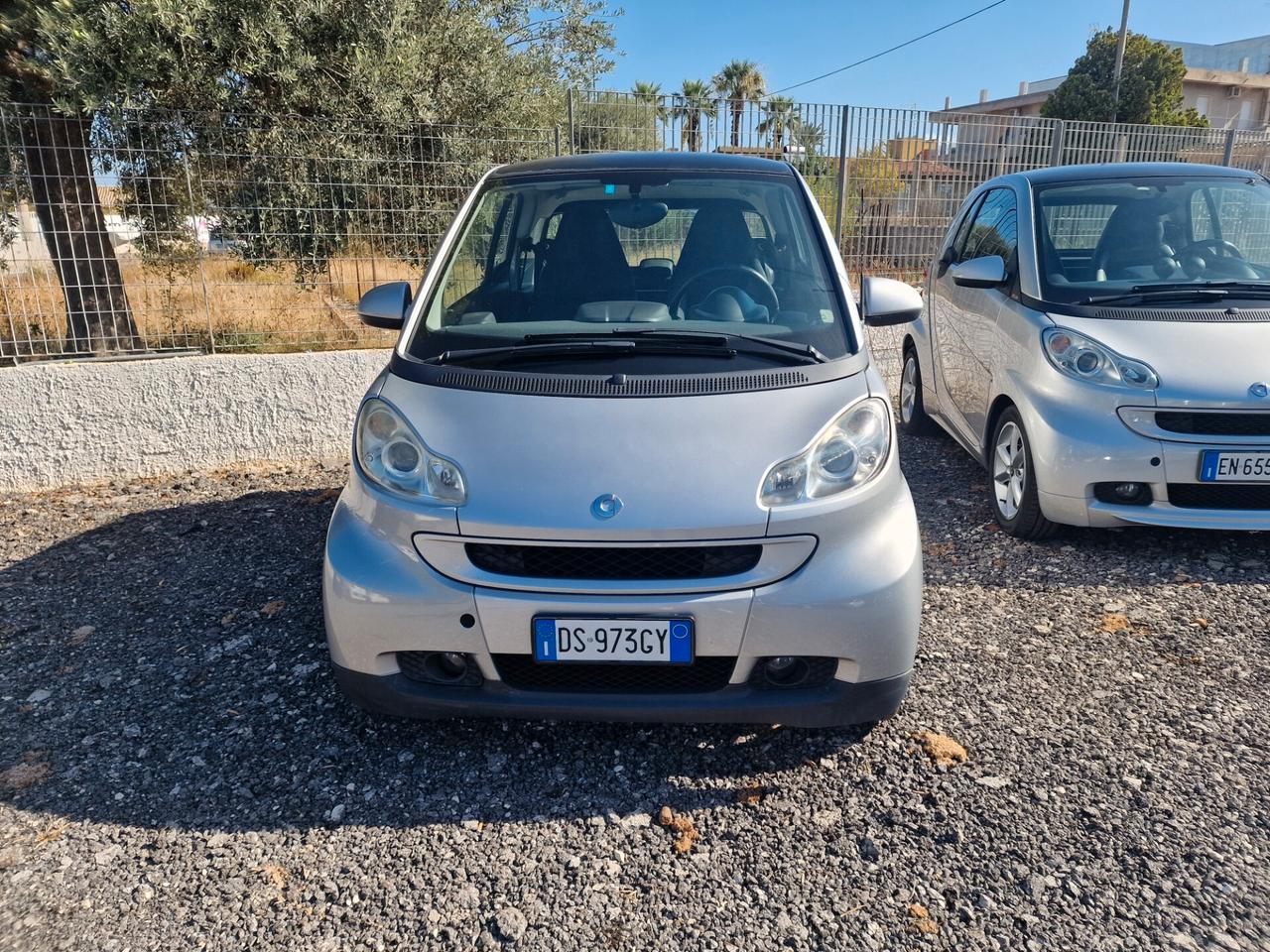 Smart ForTwo 1000 52 kW coupé limited one