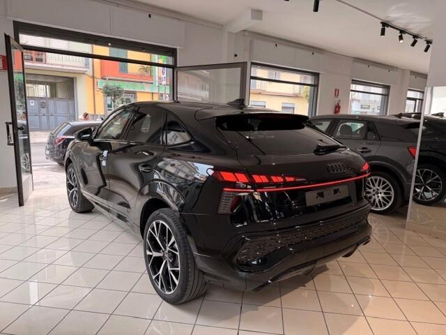 Audi Q3 Sportback Black line 35 TDI S-tronic NEW MODEL