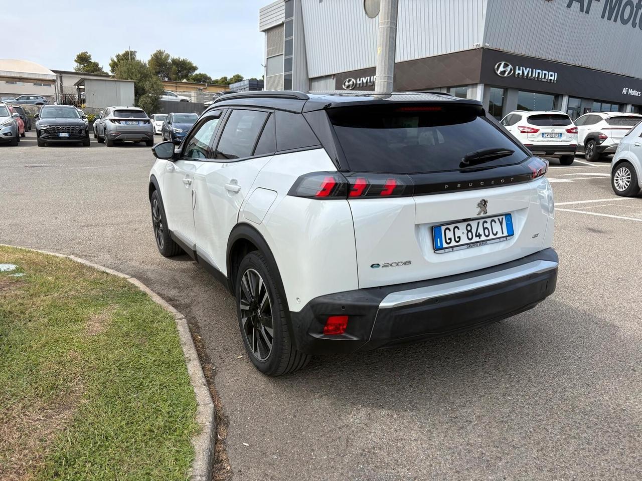 Peugeot 2008 motore elettrico 136 CV GT Pack