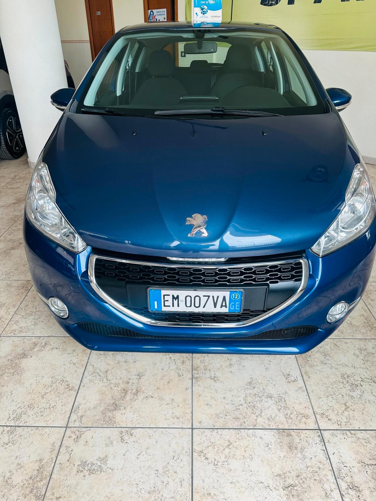 Peugeot 208 1.6 e-HDi 92 CV Stop&Start 5 porte Allure