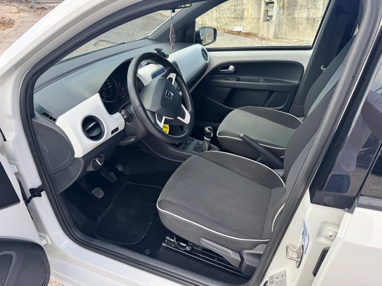 Seat Mii 1.0 68 CV 5 porte Chic Ecofuel