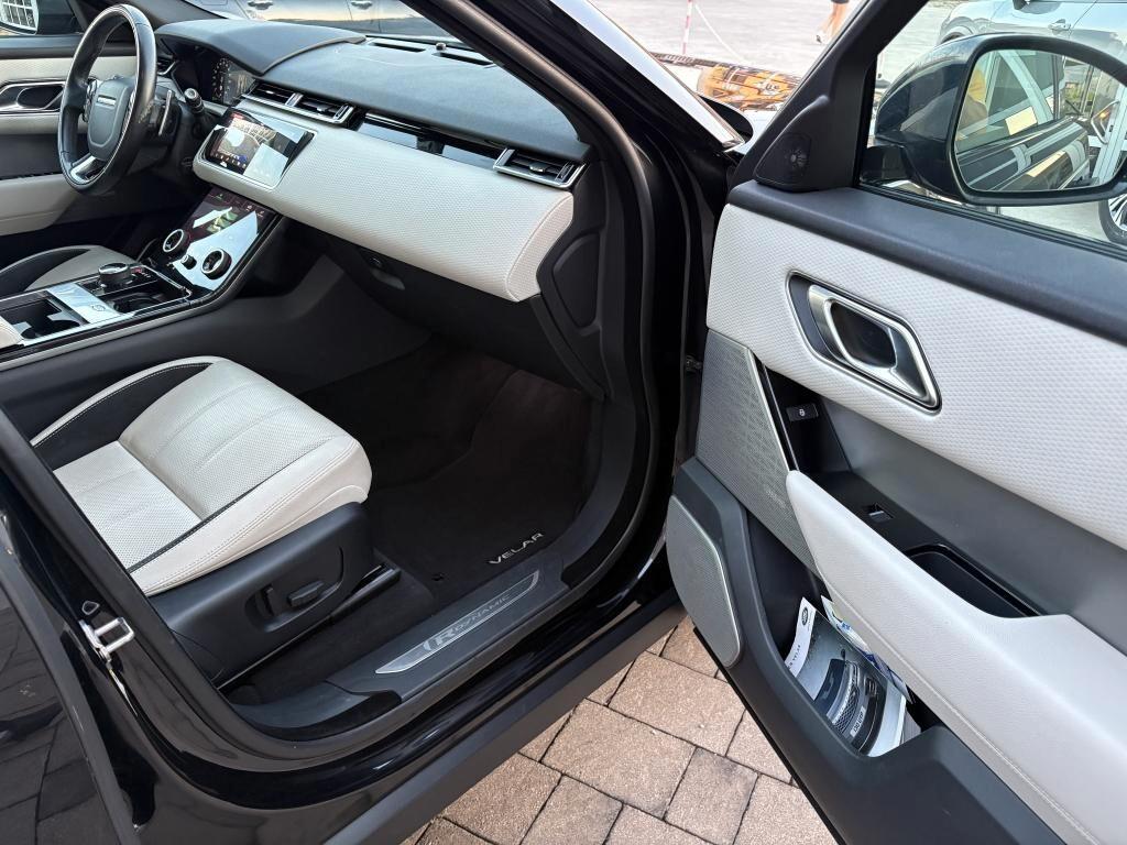 Land Rover Range Velar 2.0D I4 240 CV R-Dynamic SE