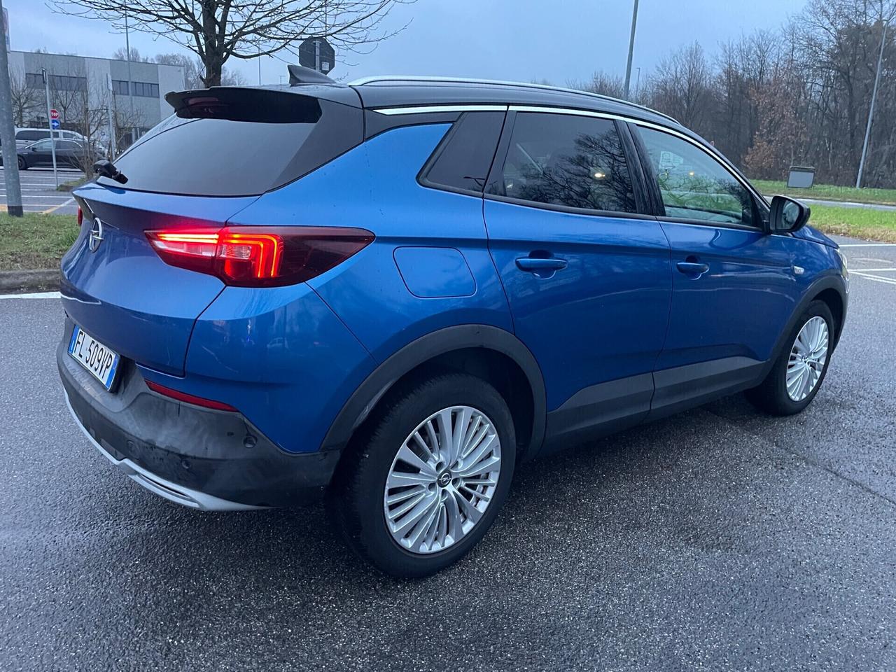Opel Grandland X 1.6 diesel Ecotec*Automatik*Navi*Neopatnetati*