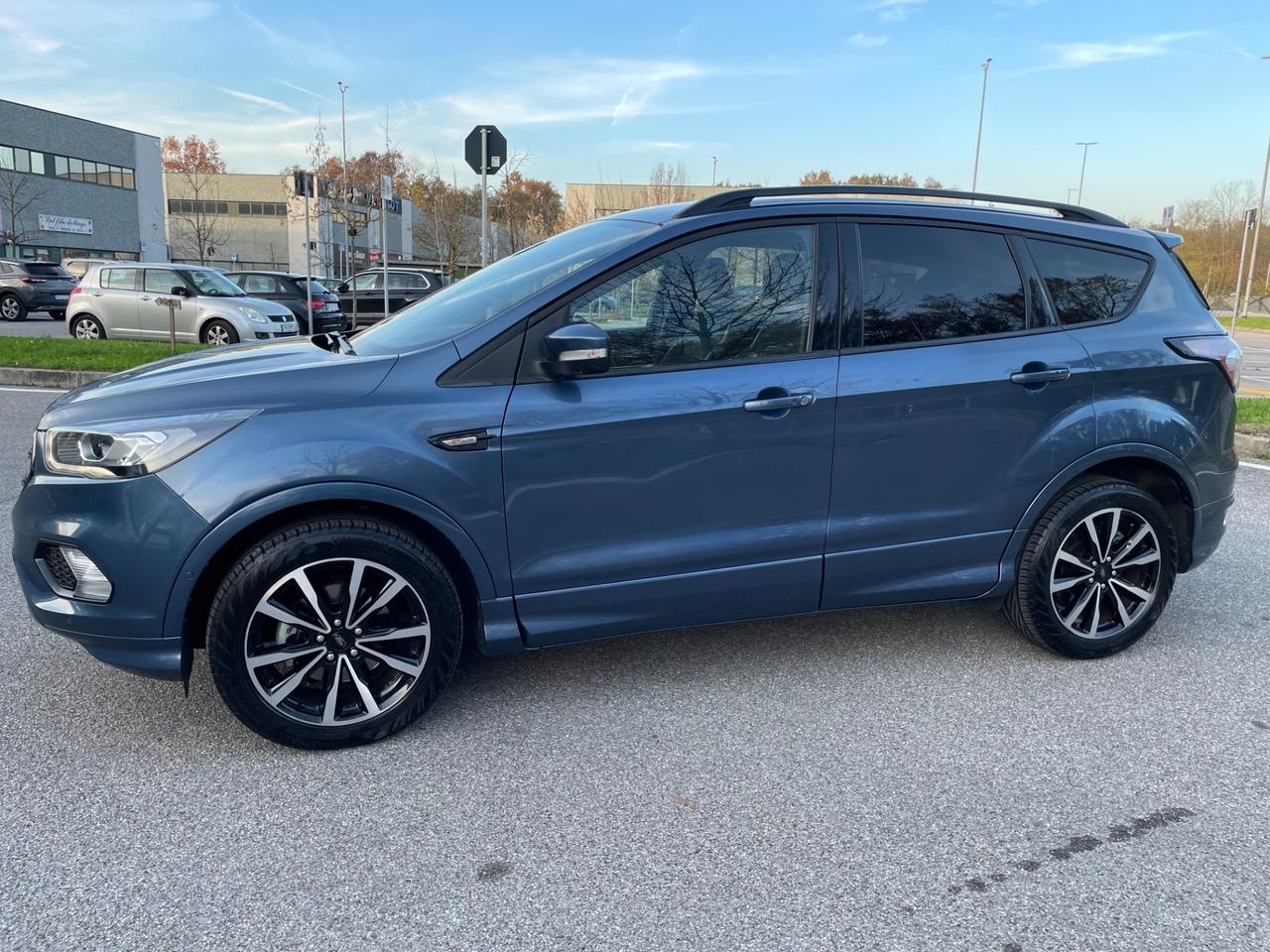 Ford Kuga 1.5 EcoBoost 120 CV S&S 2WD ST-Line