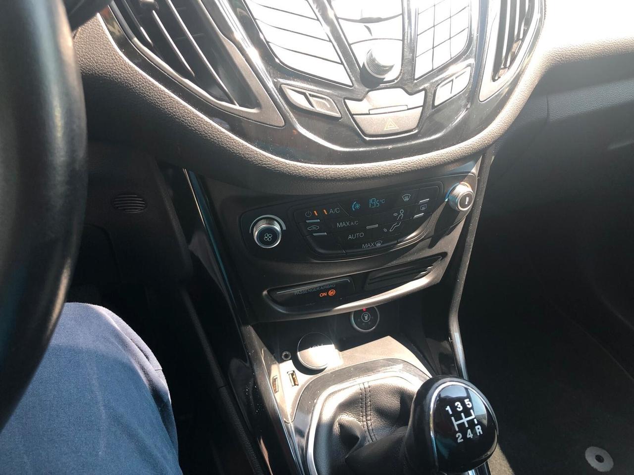 Ford B-Max 1.4 90 CV GPL Business Titanium