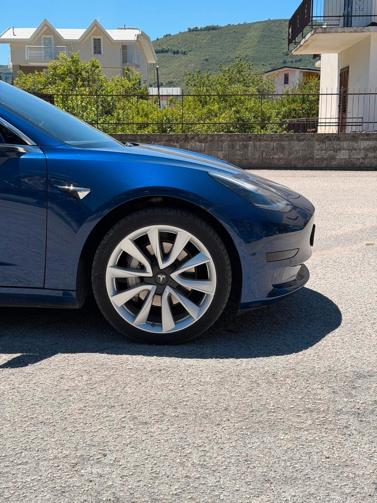 Tesla Model 3 RWD Plus
