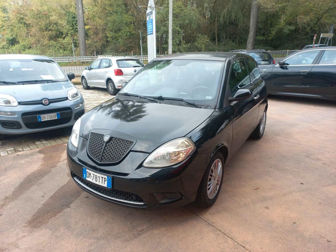 Lancia Ypsilon 1.2 Oro