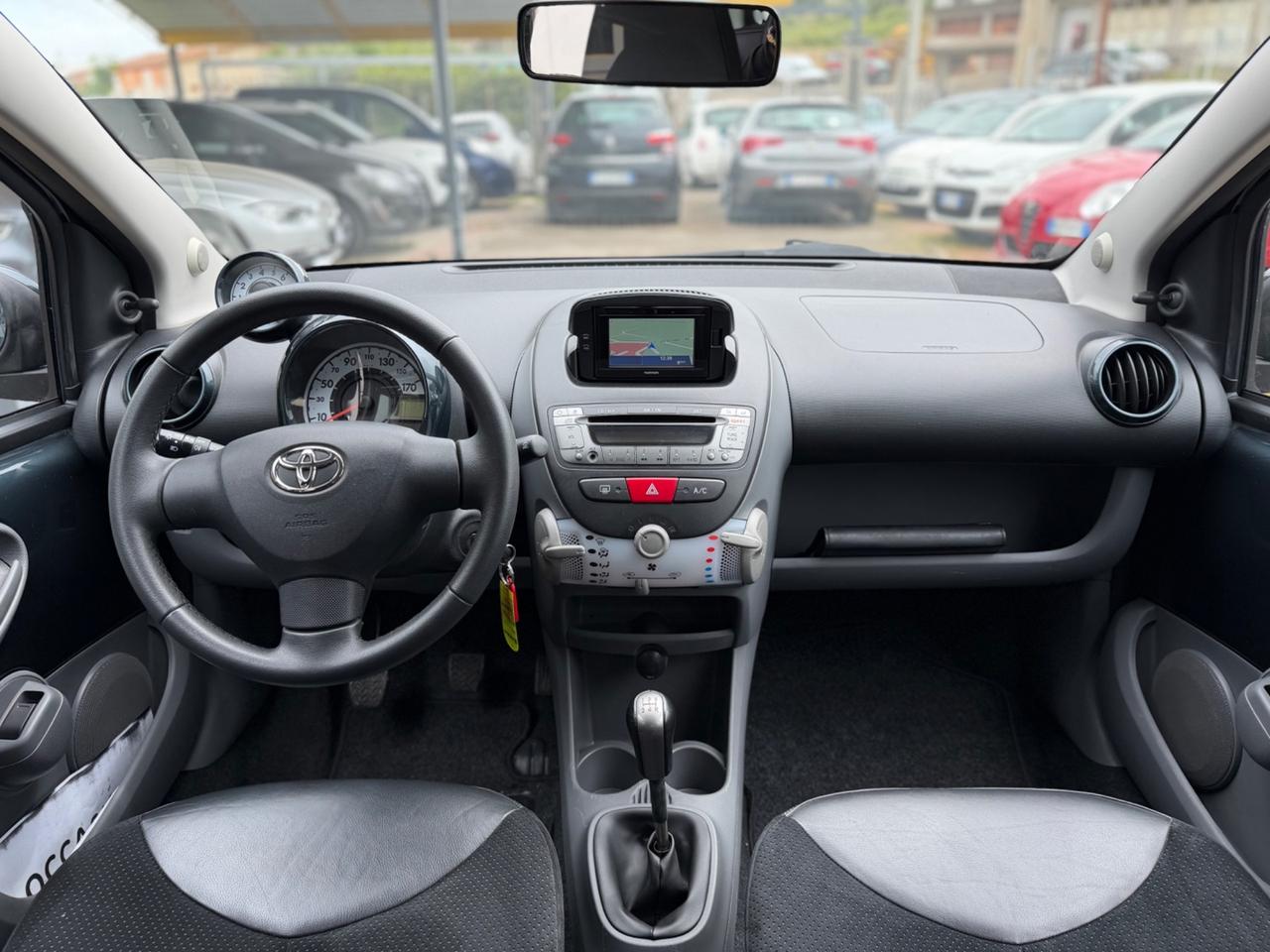 Toyota Aygo 1.0 5 porte Now Connect KM CERTIFICATI