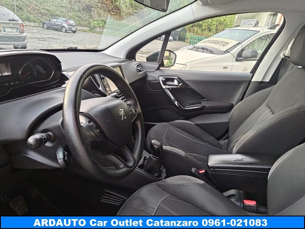 Peugeot 208 1.4 Hdi Active 69 cv Neopatentati