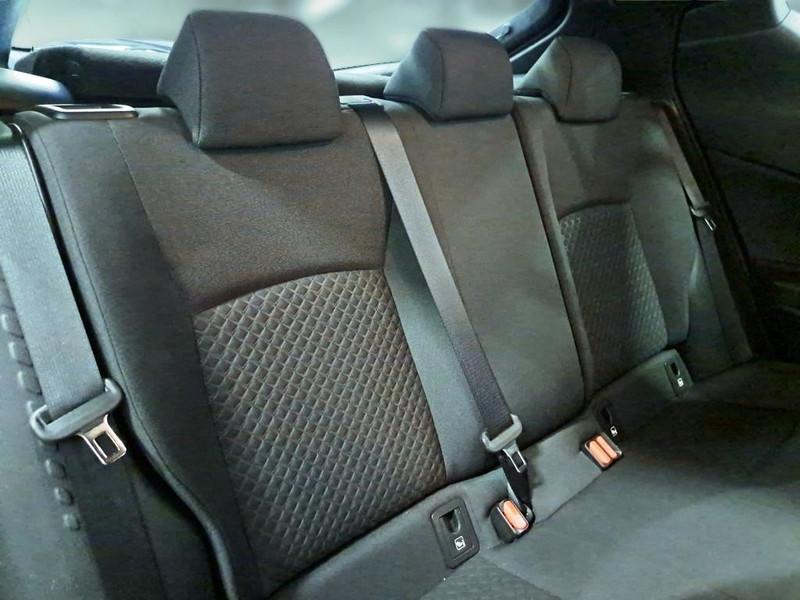 TOYOTA C-HR 1.8H 98CV E-CVT Business