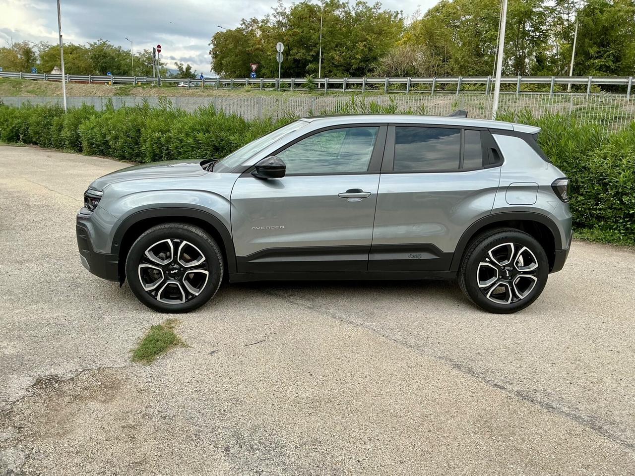 Jeep Avenger 1.2 Turbo 100 CV Summit