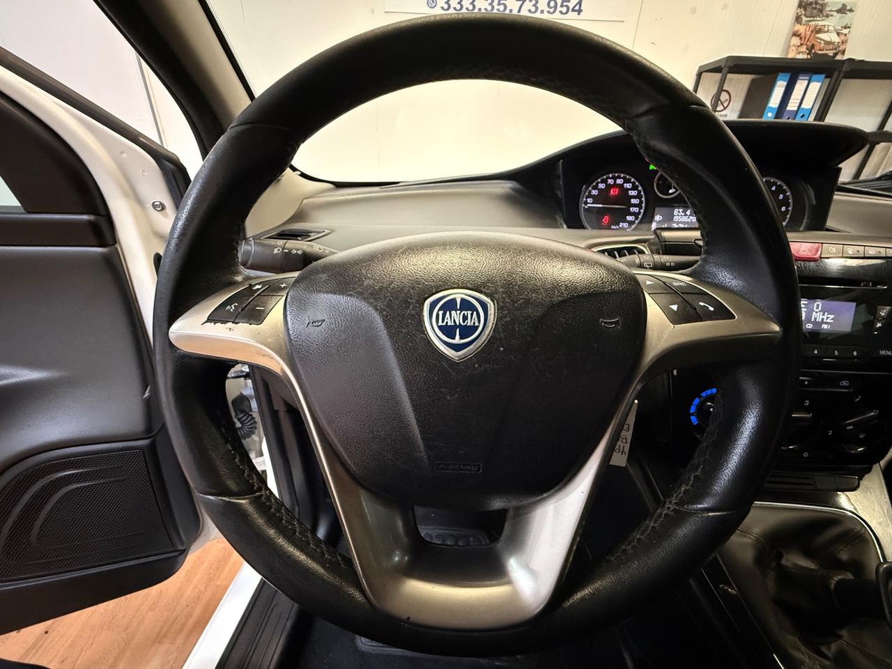 Lancia Ypsilon 0.9 TwinAir 85 CV 5 porte Metano Ecochic Gold