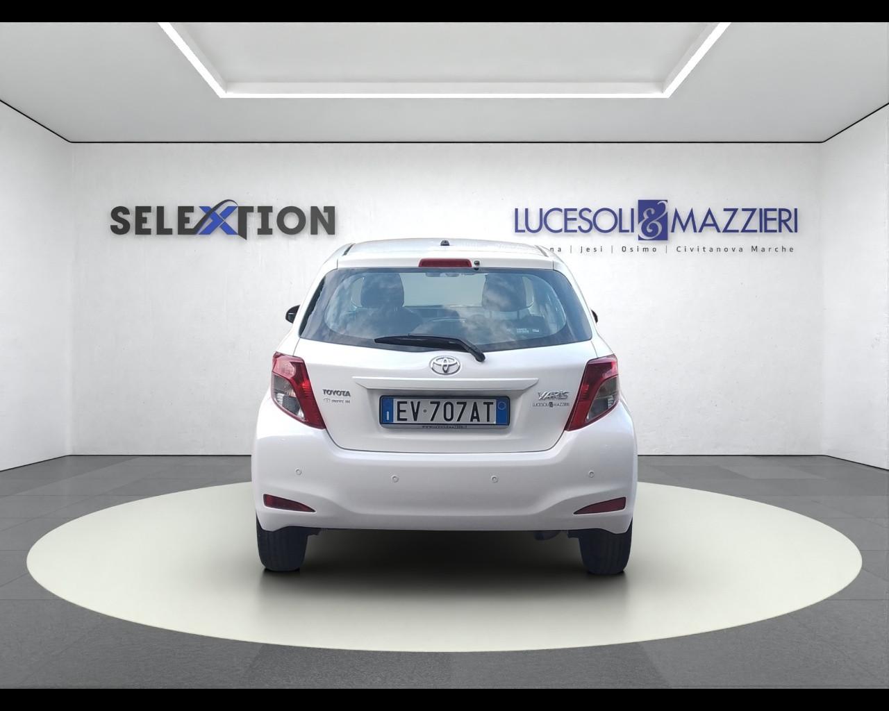 TOYOTA Yaris 3ª serie - Yaris 1.0 3 porte Active