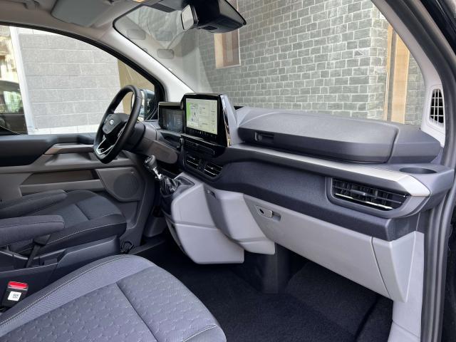 Ford Tourneo Custom Titanium 320 L2 *8 Posti PRONTA CONSEGNA*