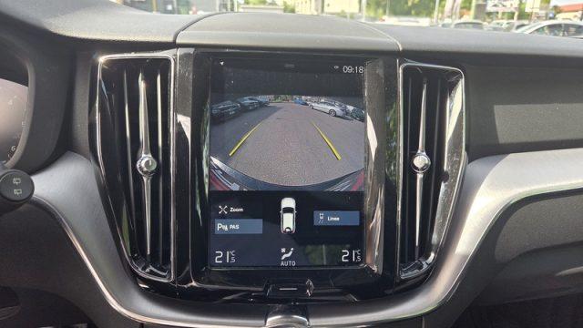 VOLVO XC60 B4 (d) AWD Geartronic Momentum PERMUTE