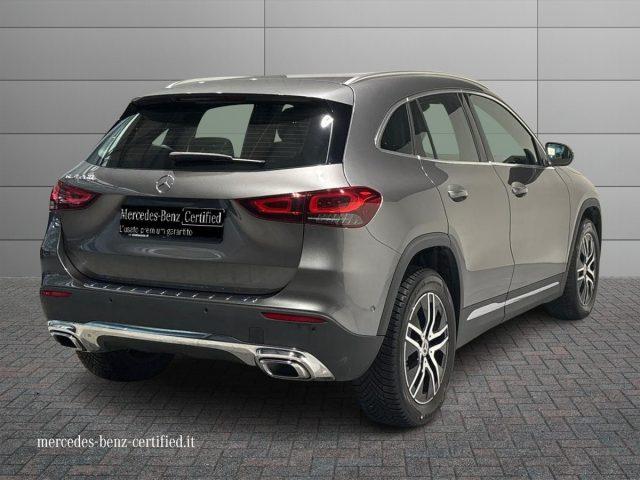 MERCEDES-BENZ GLA 200 Automatic Sport Plus