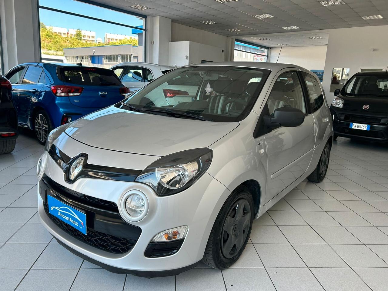 Renault Twingo 1.2B X NEOPATENTATI 2014